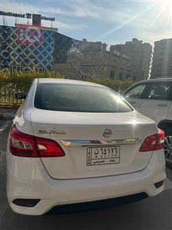 نيسان سنترا